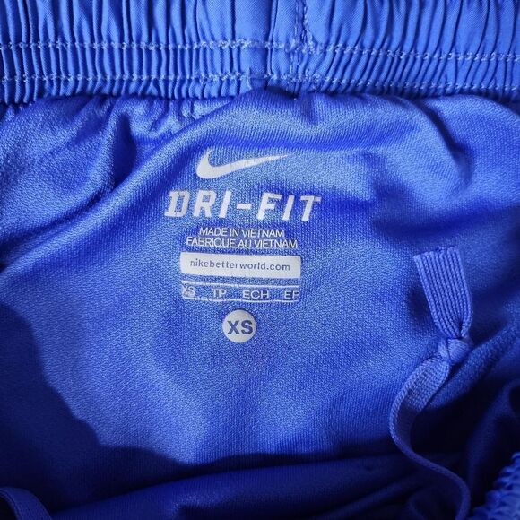 Nike Womens Dri-fit Shorts - Picture 3 of 3